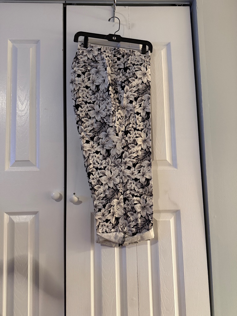 Jones New York Signature Black & White Floral Cropped Pants, 14w, Nwot